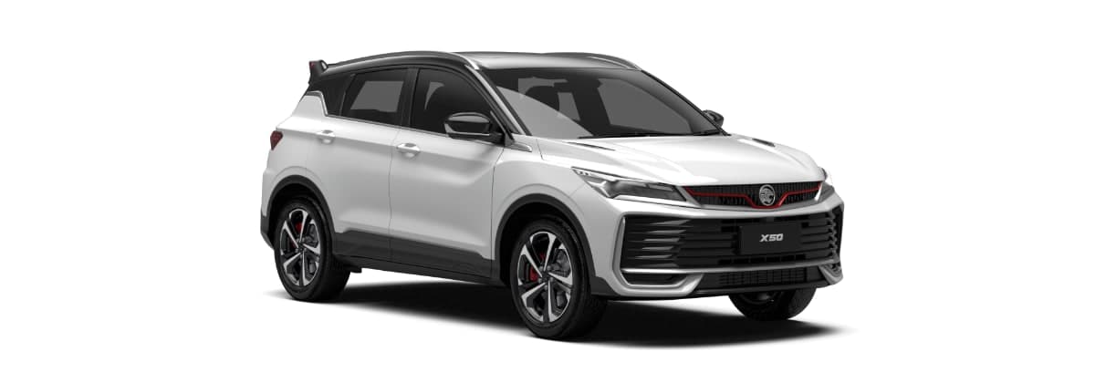 Proton X50 warna Snow White, pandangan hadapan tiga suku