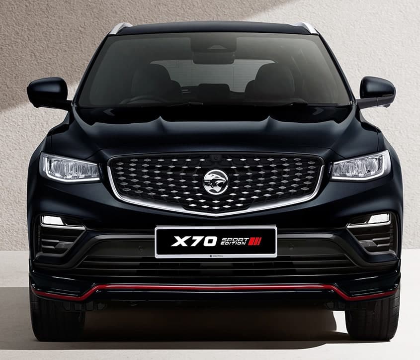 Proton X70 Sport Edition warna hitam, pandangan hadapan