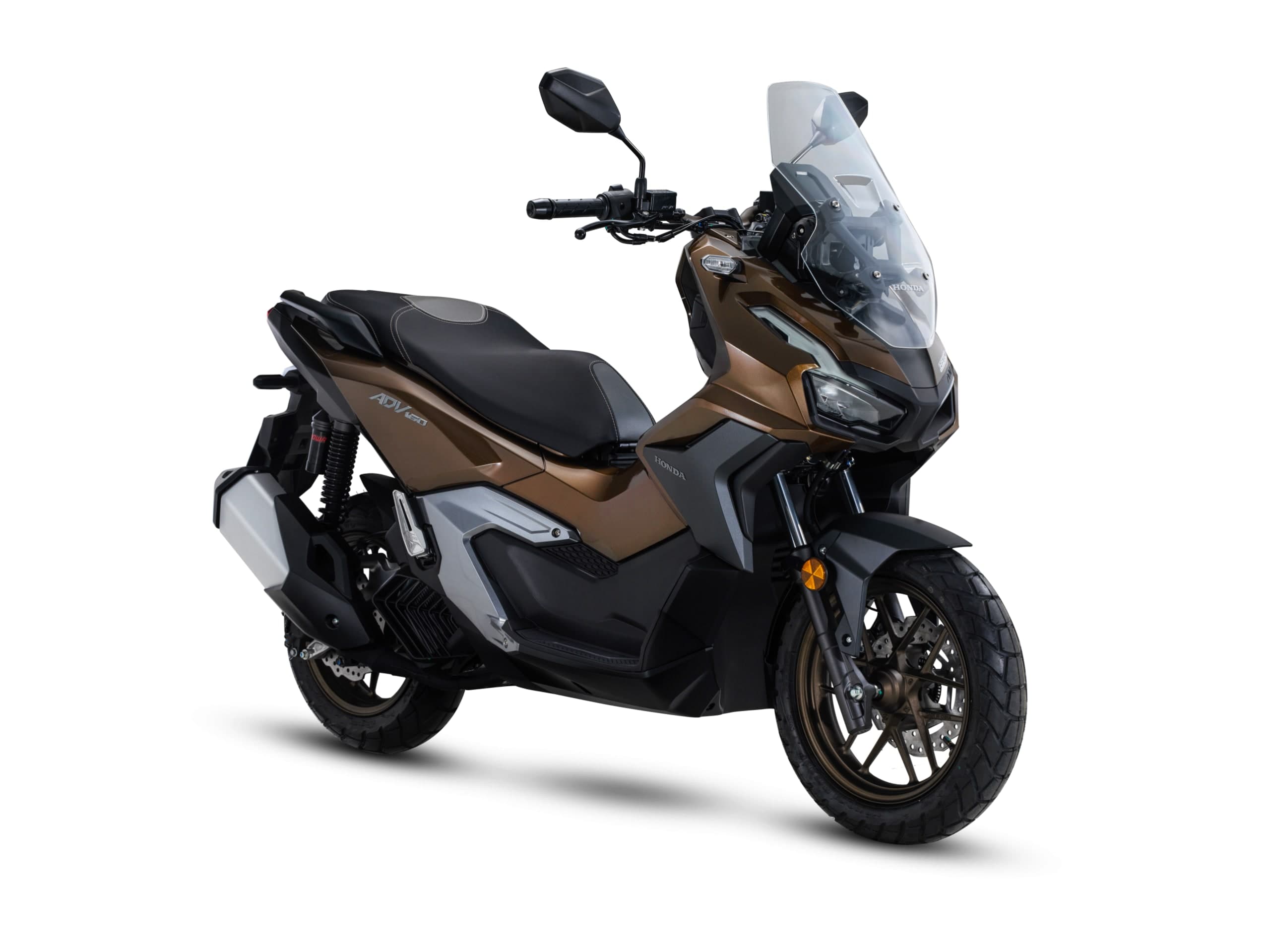 Honda ADV160 warna gangsa tembaga dengan rim emas, pandangan tiga suku hadapan dari kanan