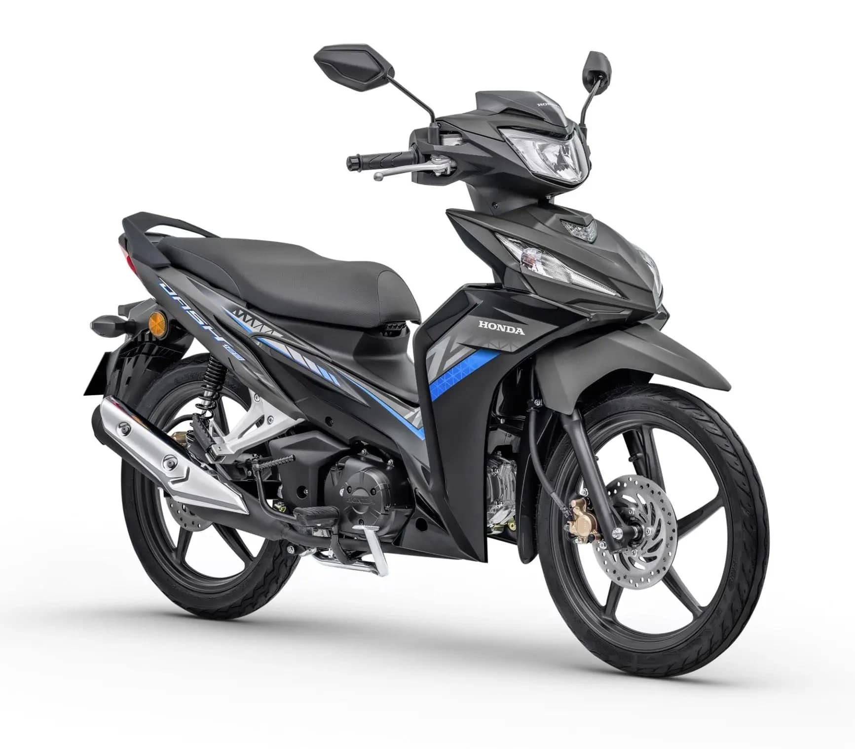 Honda Dash 125 warna kelabu gelap matte dengan aksen biru, pandangan tiga suku hadapan dari kiri